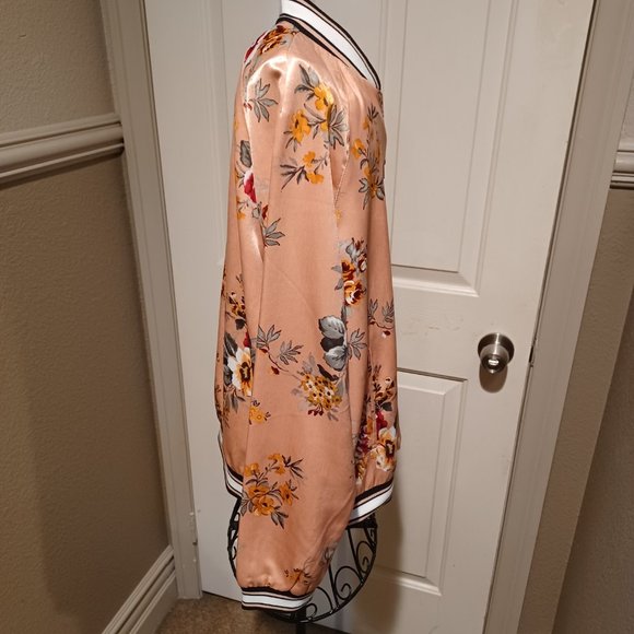 Floral Satin Bomber Jacket - Peach - Picture 4 of 6